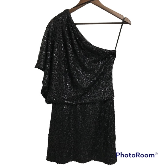 Jessica Simpson One Shoulder Flutter Sleeve Black Sequins Mini Dress Size 4 - Picture 3 of 12
